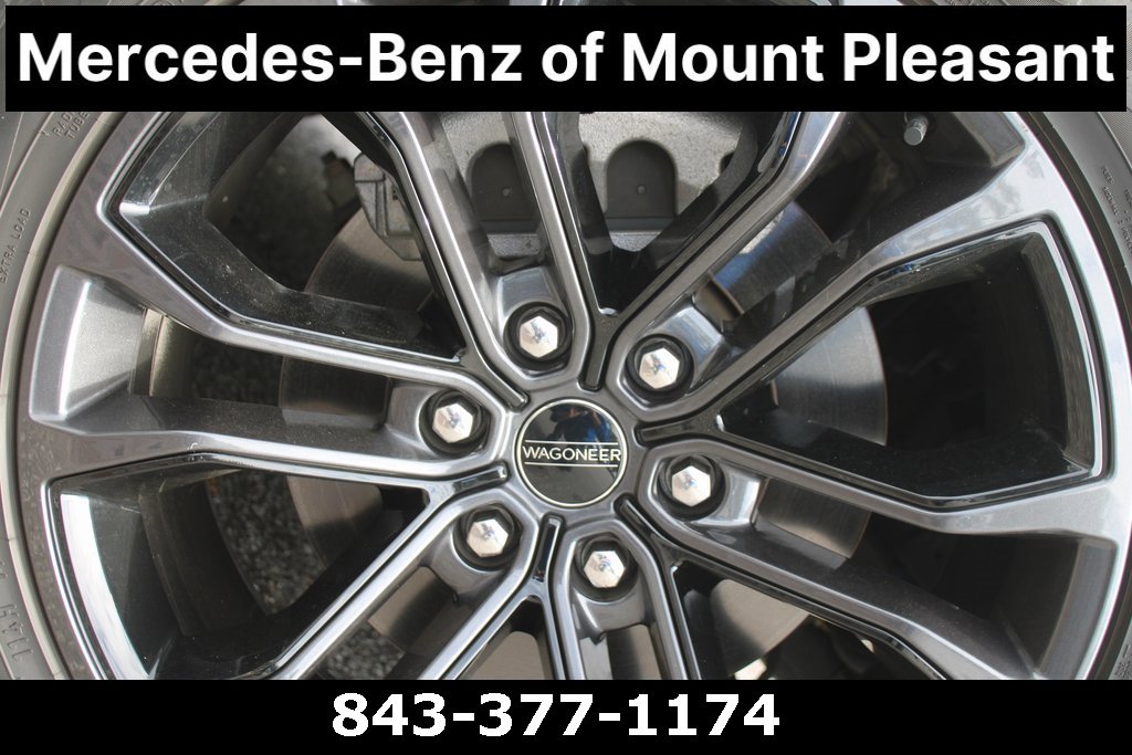 Used 2023 Jeep Grand Wagoneer L Series III w/ Rear Seat Video Group 1 image 19