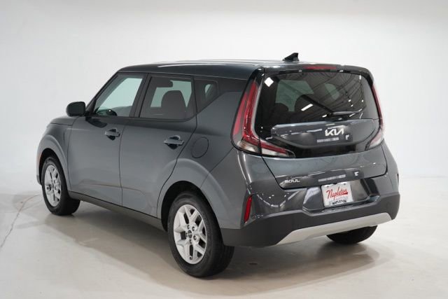 Used 2025 Kia Soul LX w/ LX Technology Package image 7