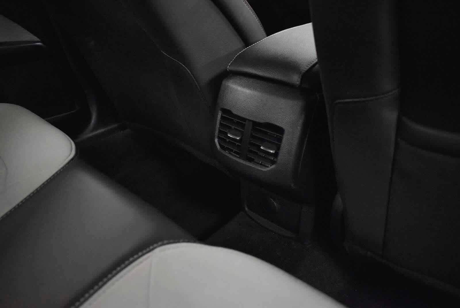Used 2020 Ford Fusion SE w/ Equipment Group 151A FWD image 45