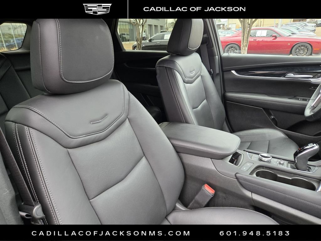 Certified 2025 Cadillac XT5 Premium Luxury image 21