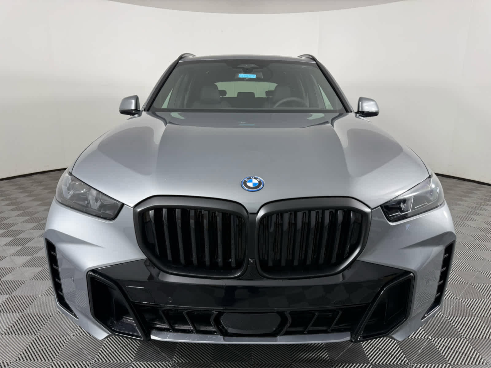 New 2026 BMW X5 xDrive50e w/ M Sport Package AWD/4WD image 8