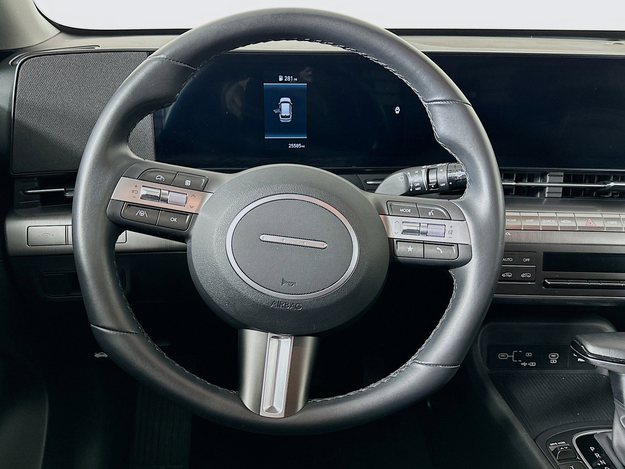 Used 2025 Hyundai Kona SEL image 18