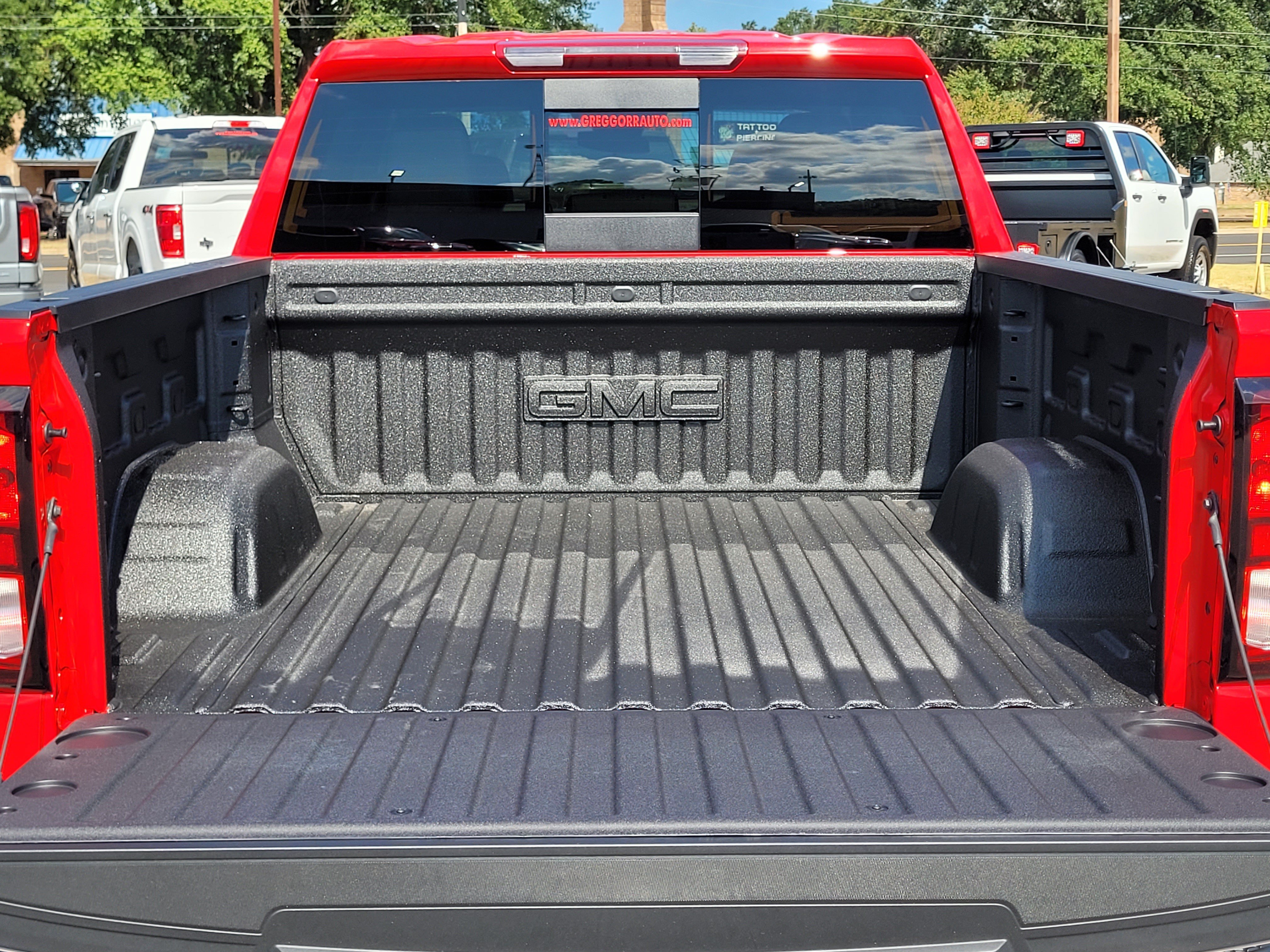 New 2026 GMC Sierra 1500 Elevation w/ Elevation Premium Package AWD/4WD image 9