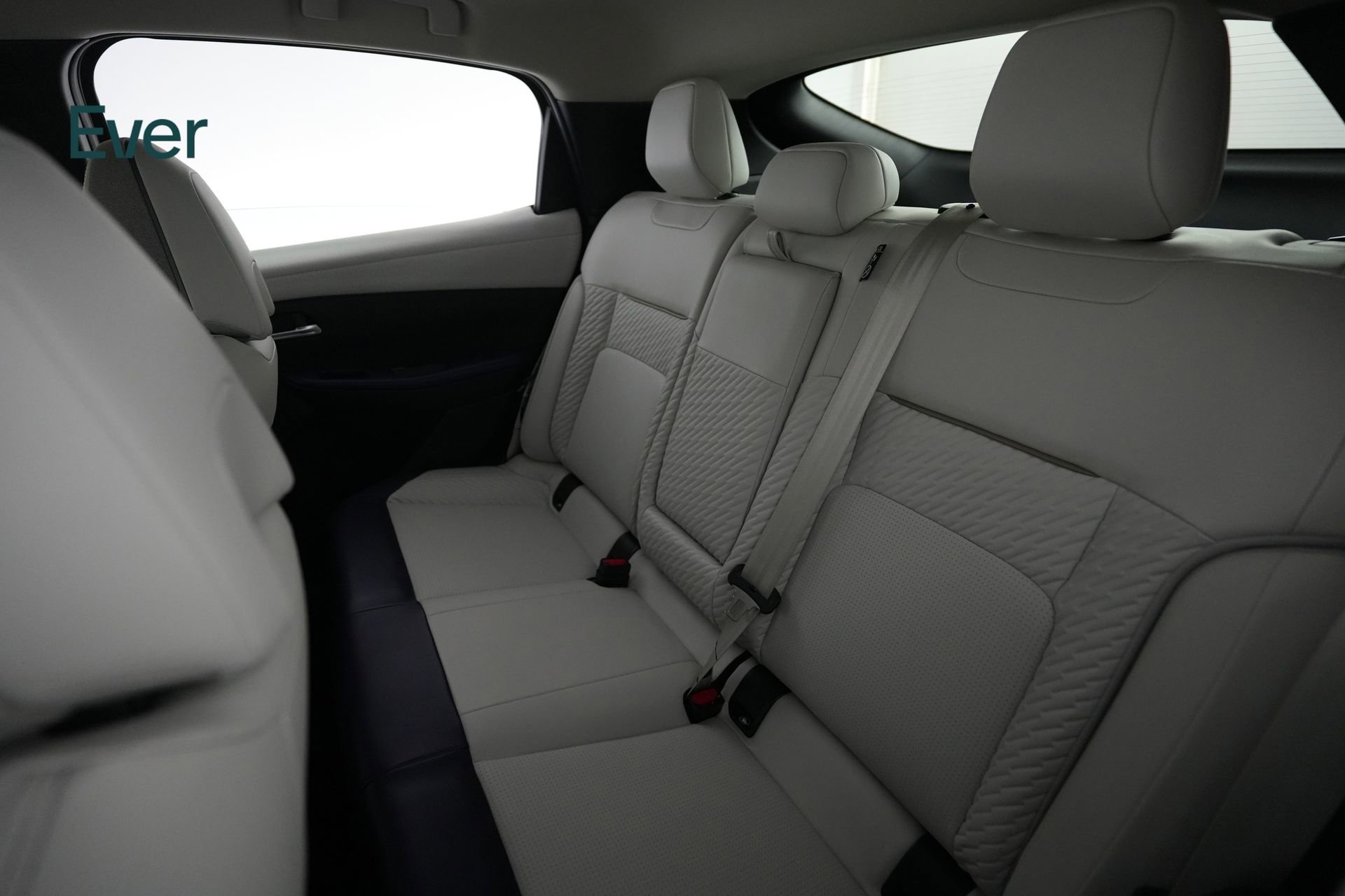 Used 2026 Nissan Leaf Platinum+ w/ Floor Mat Package (Platinum+) FWD image 24