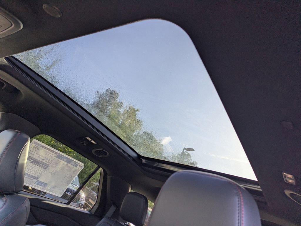 New 2026 Ford Explorer ST-Line image 24