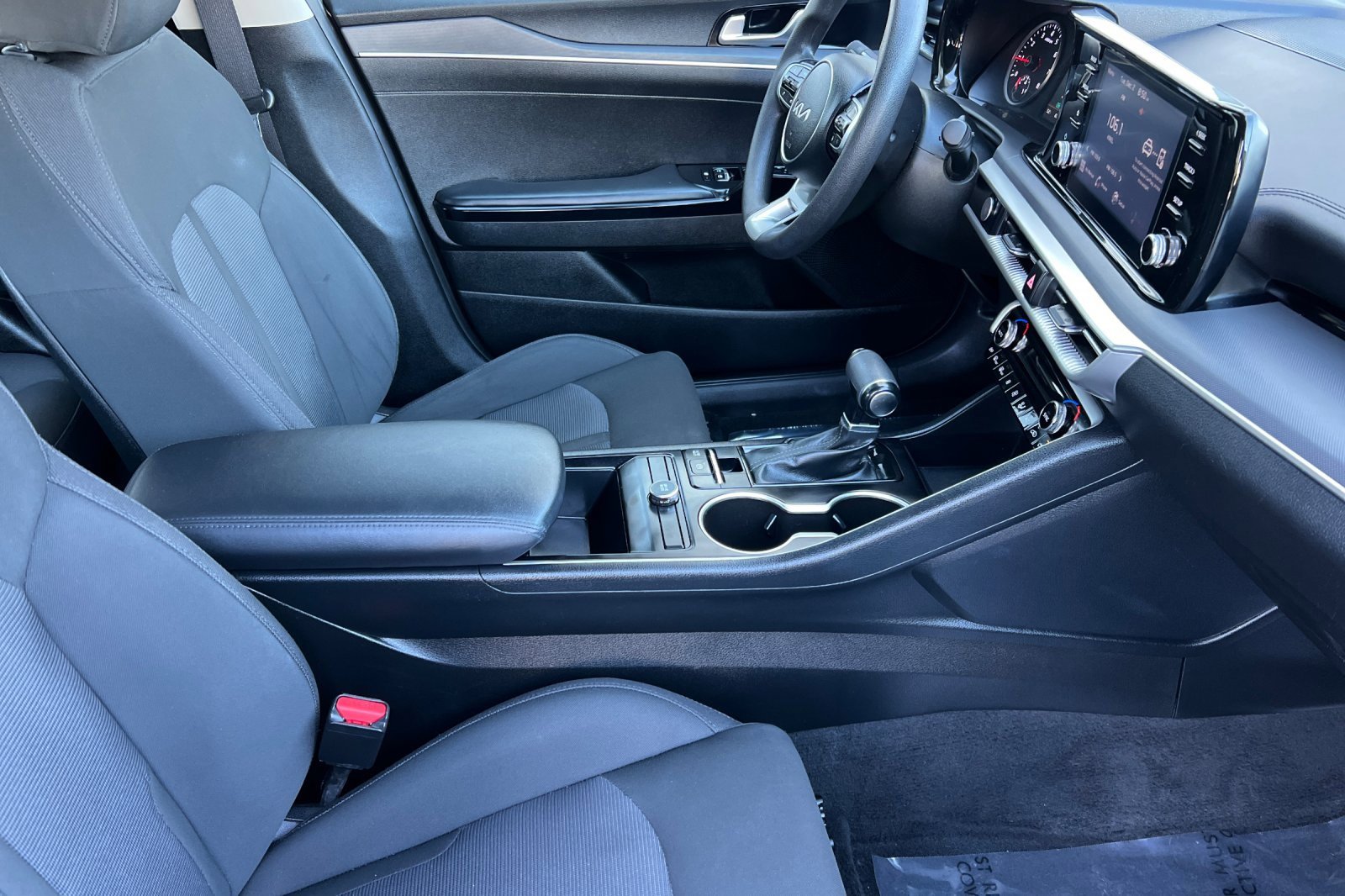 Used 2022 Kia K5 LXS image 15