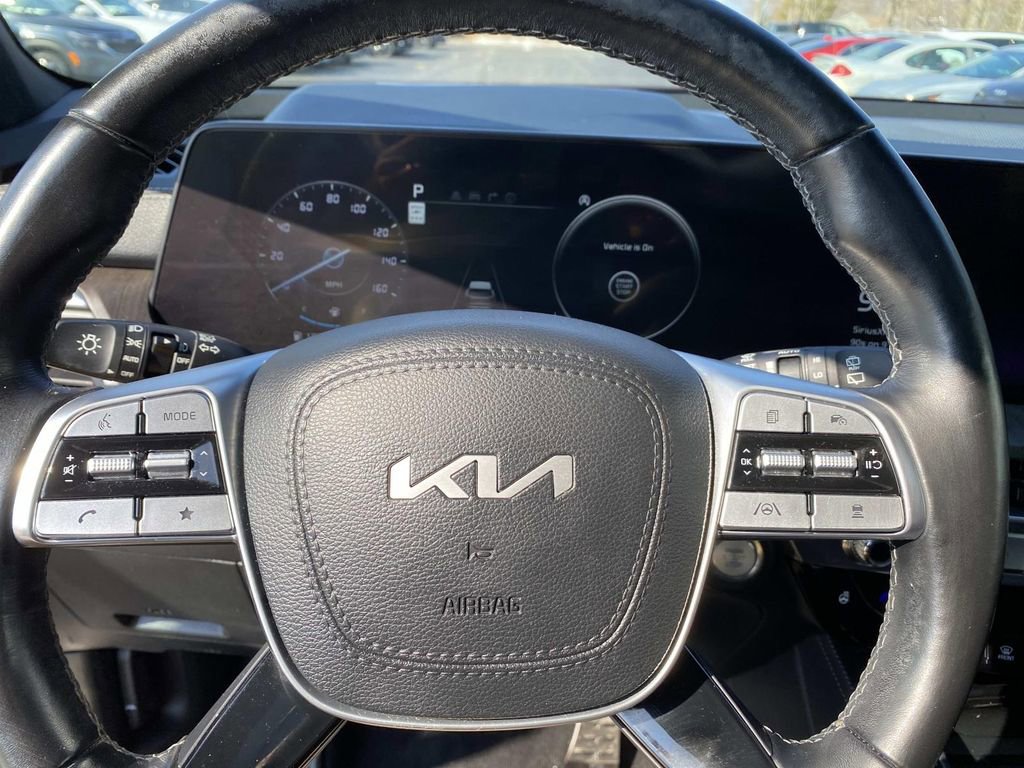 Used 2023 Kia Telluride SX Prestige image 17