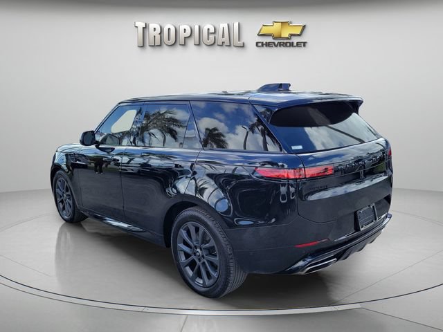 Used 2024 Land Rover Range Rover Sport Dynamic SE AWD/4WD image 2