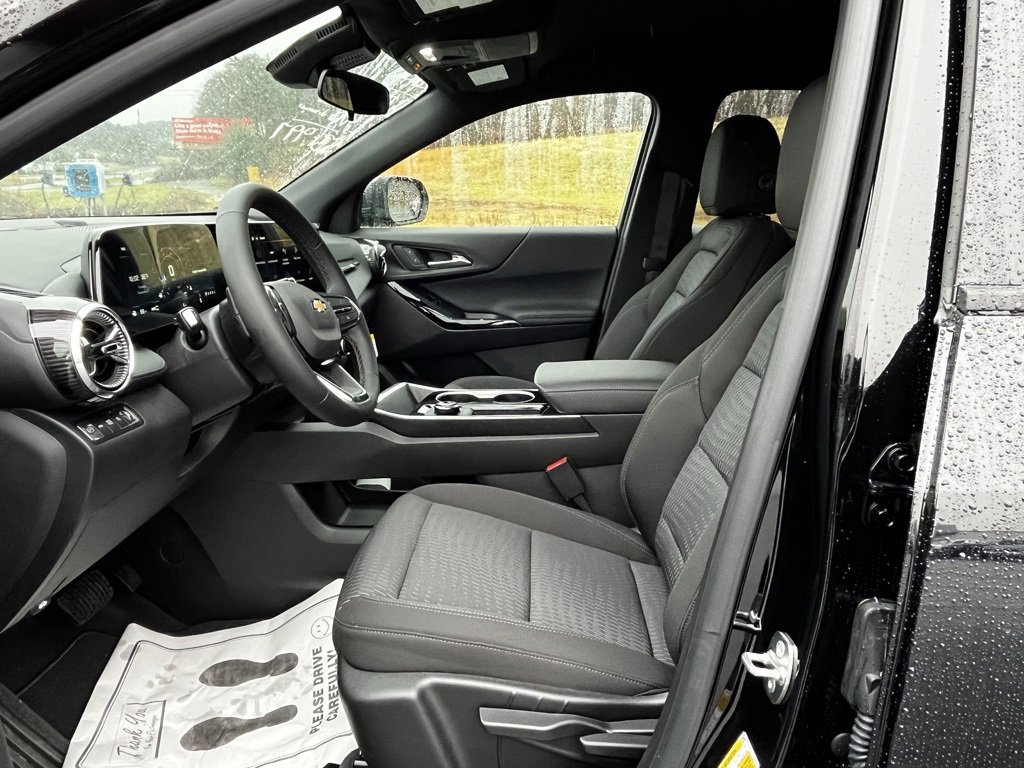 New 2026 Chevrolet Equinox LT image 12