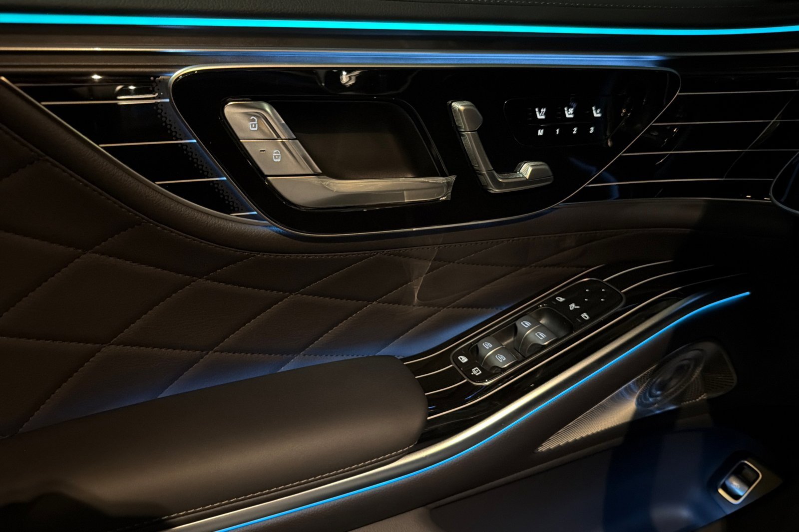 New 2027 Mercedes-Benz S 580 4MATIC Sedan image 10