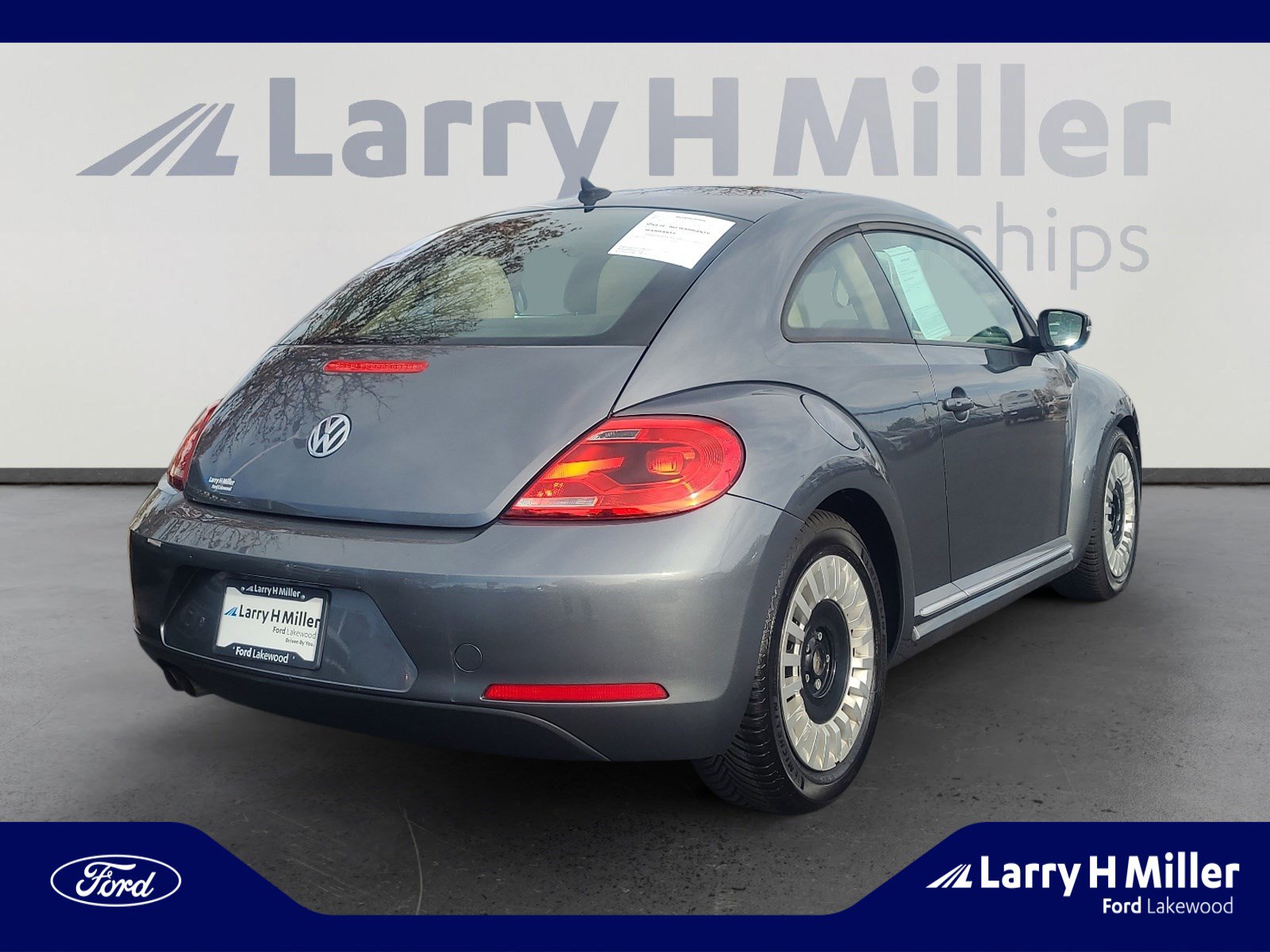 Used 2013 Volkswagen Beetle 2.5 image 5