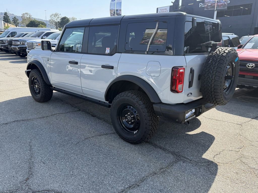 New 2026 Ford Bronco Outer Banks w/ Sasquatch Package AWD/4WD image 4
