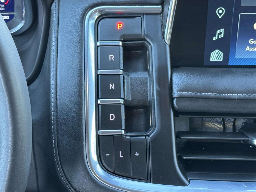 Used 2023 Chevrolet Suburban Z71 w/ Luxury Package image 6