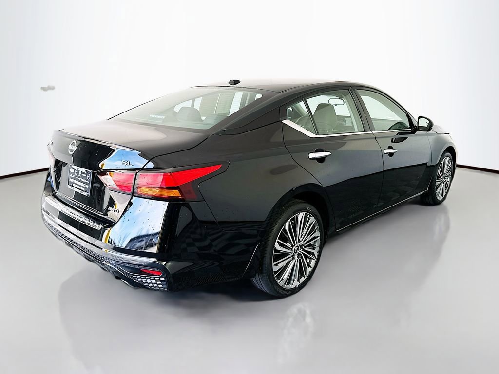 Used 2023 Nissan Altima 2.5 SL image 7