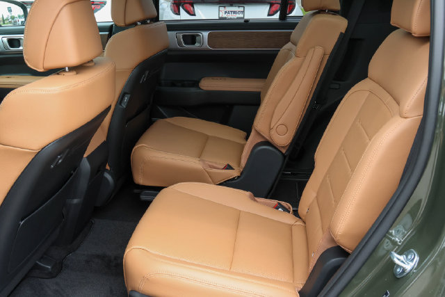 New 2026 Hyundai Santa Fe Limited AWD/4WD image 18