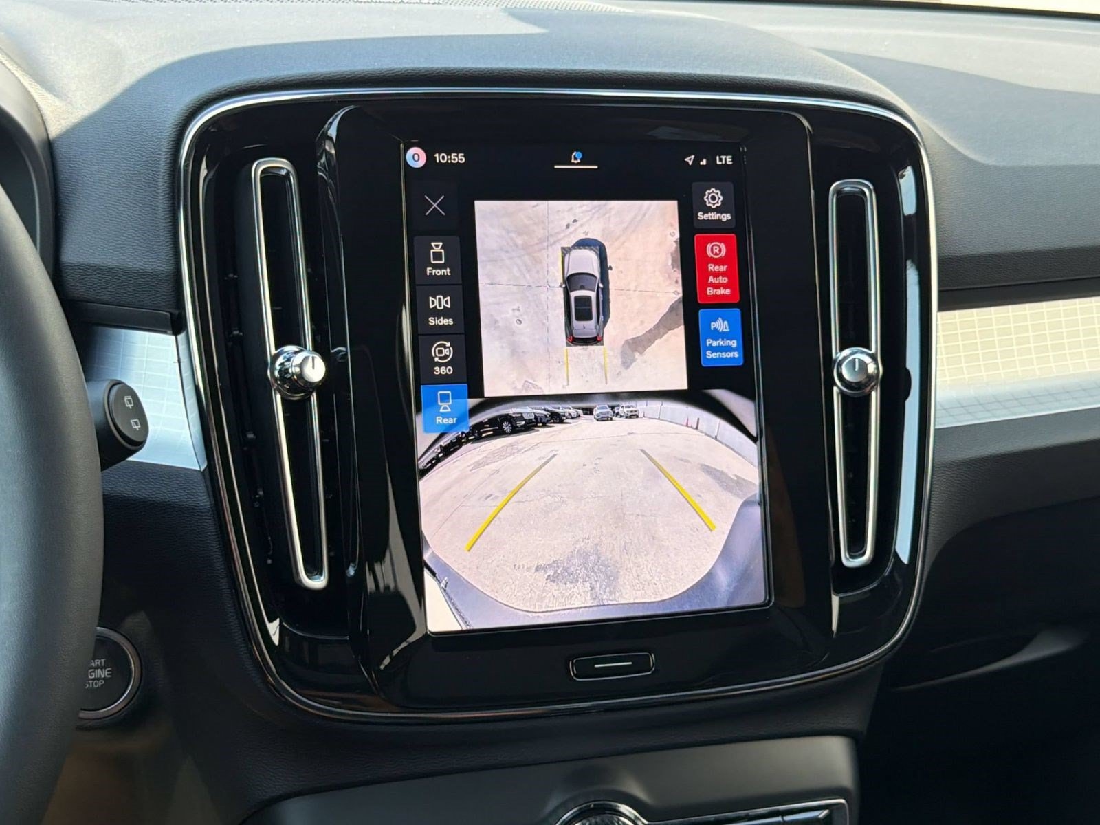 New 2026 Volvo XC40 B5 Ultra w/ Climate Package AWD/4WD image 18