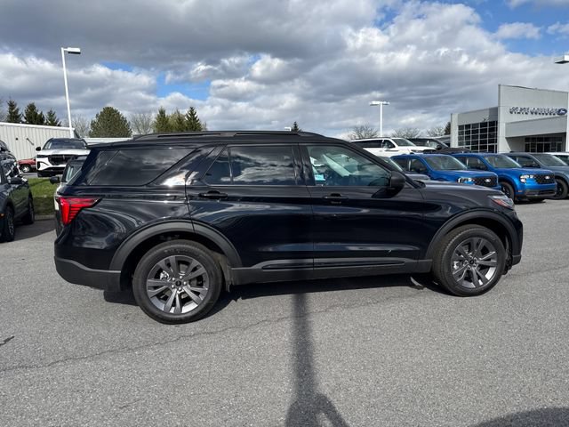 New 2026 Ford Explorer Active w/ Active Comfort Package AWD/4WD image 6