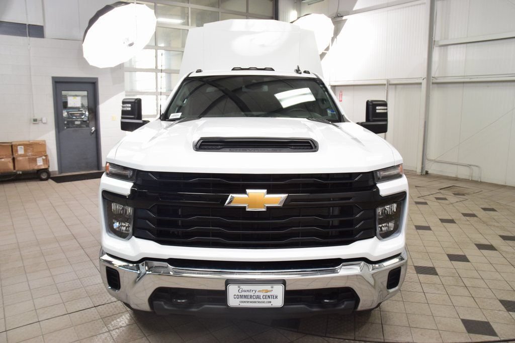 Used 2026 Chevrolet Silverado 3500 W/T w/ WT Convenience Package AWD/4WD image 2