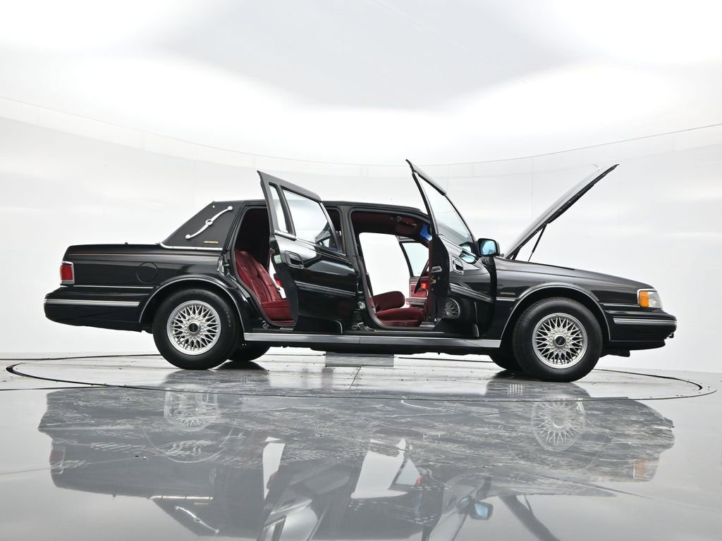 Used 1990 Lincoln Continental Signature image 48