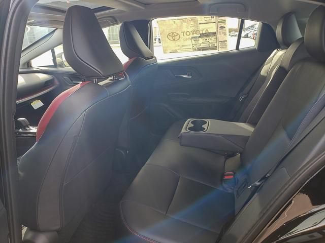Used 2026 Toyota Prius Plug-In Hybrid FWD image 18