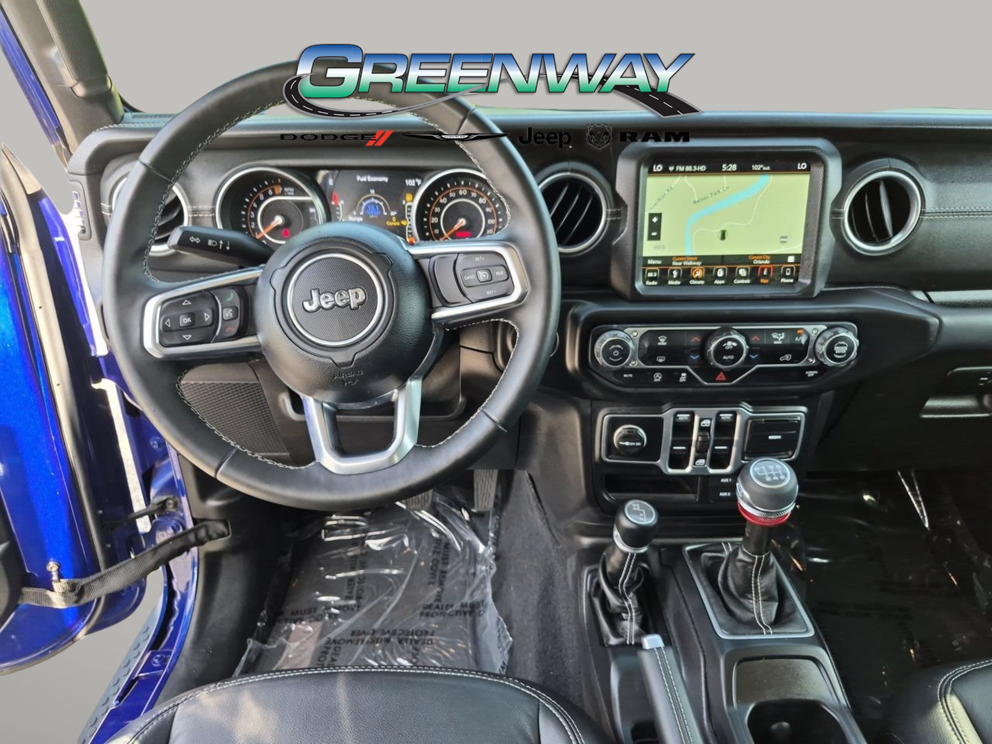 Used 2018 Jeep Wrangler Unlimited Sahara AWD/4WD image 9
