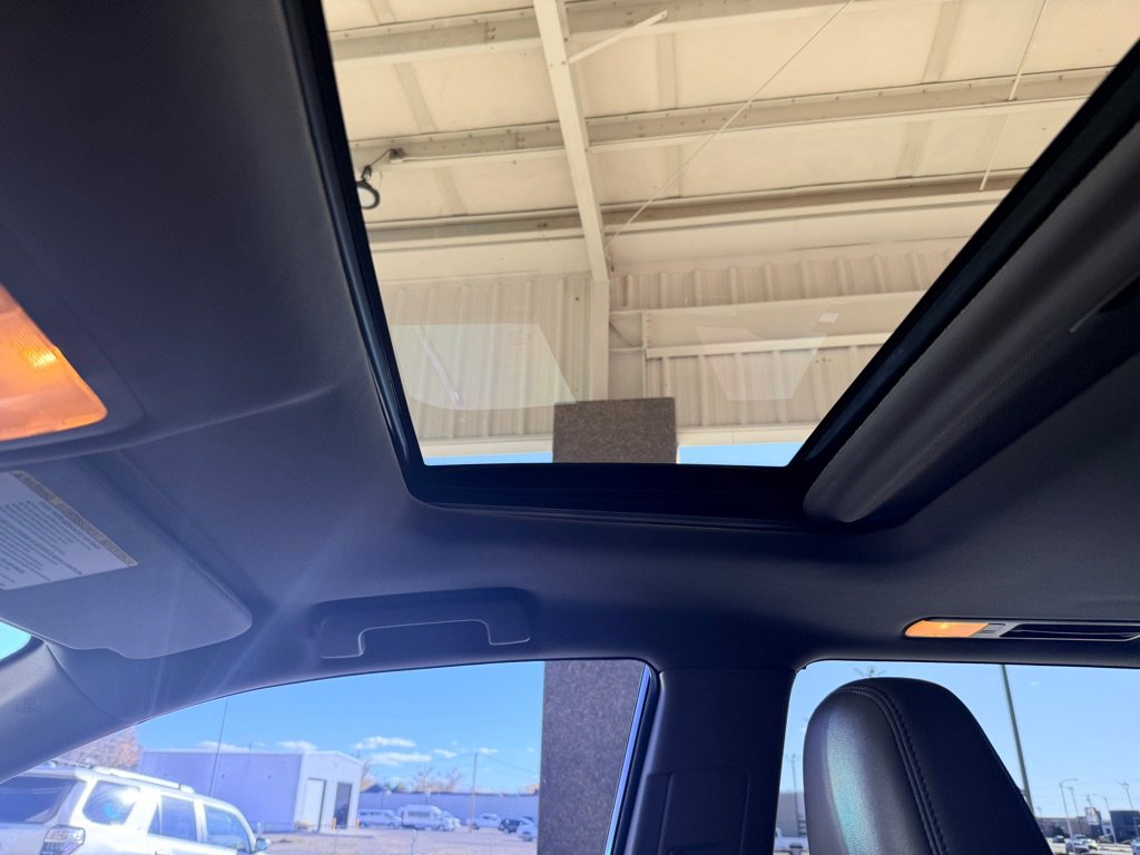 Used 2015 Toyota Highlander XLE image 15