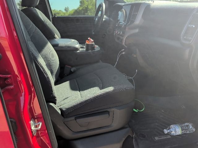 Used 2024 RAM 2500 Tradesman w/ Chrome Appearance Group AWD/4WD image 10