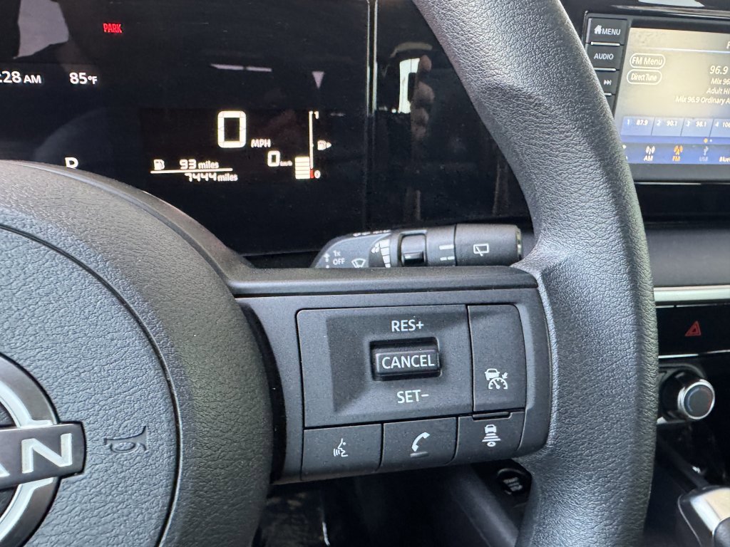 Used 2025 Nissan Kicks S image 29