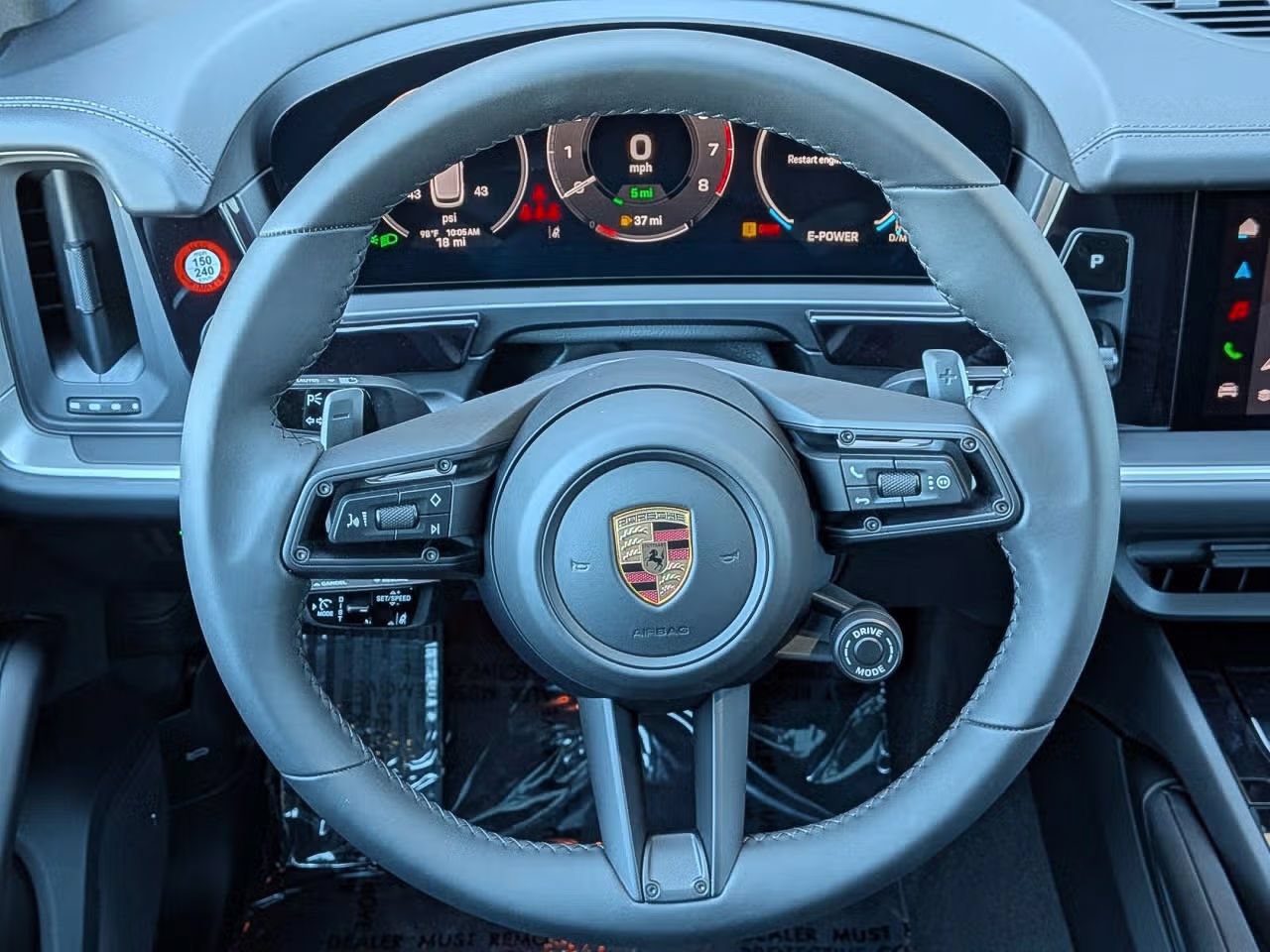 Certified 2025 Porsche Cayenne E-Hybrid AWD/4WD image 16