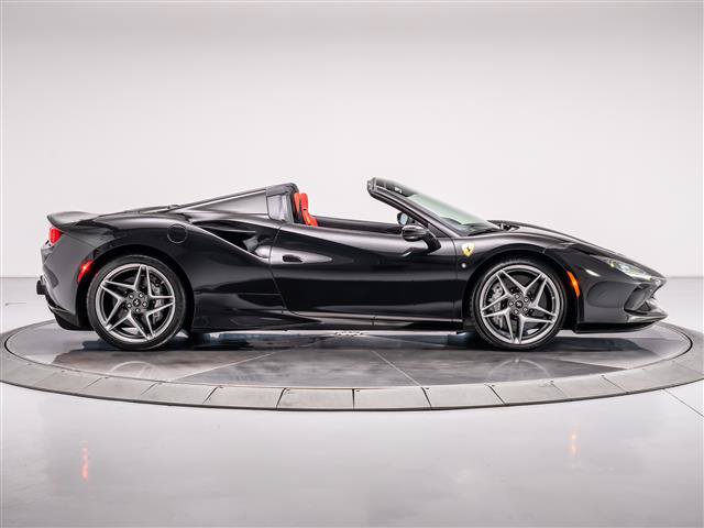 Used 2021 Ferrari F8 Tributo RWD image 6