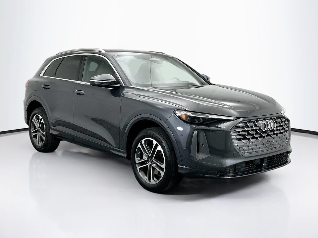 Certified 2025 Audi Q5 Premium w/ Premium Plus AWD/4WD image 4