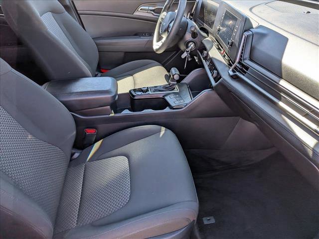 Used 2024 Kia Sportage LX image 20