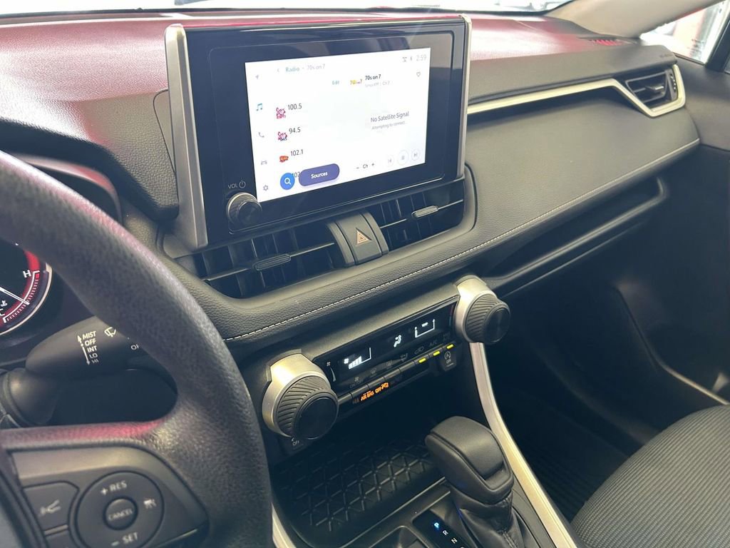 Used 2025 Toyota RAV4 LE FWD image 21