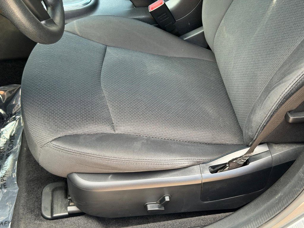 Used 2013 Chrysler 200 LX FWD image 21