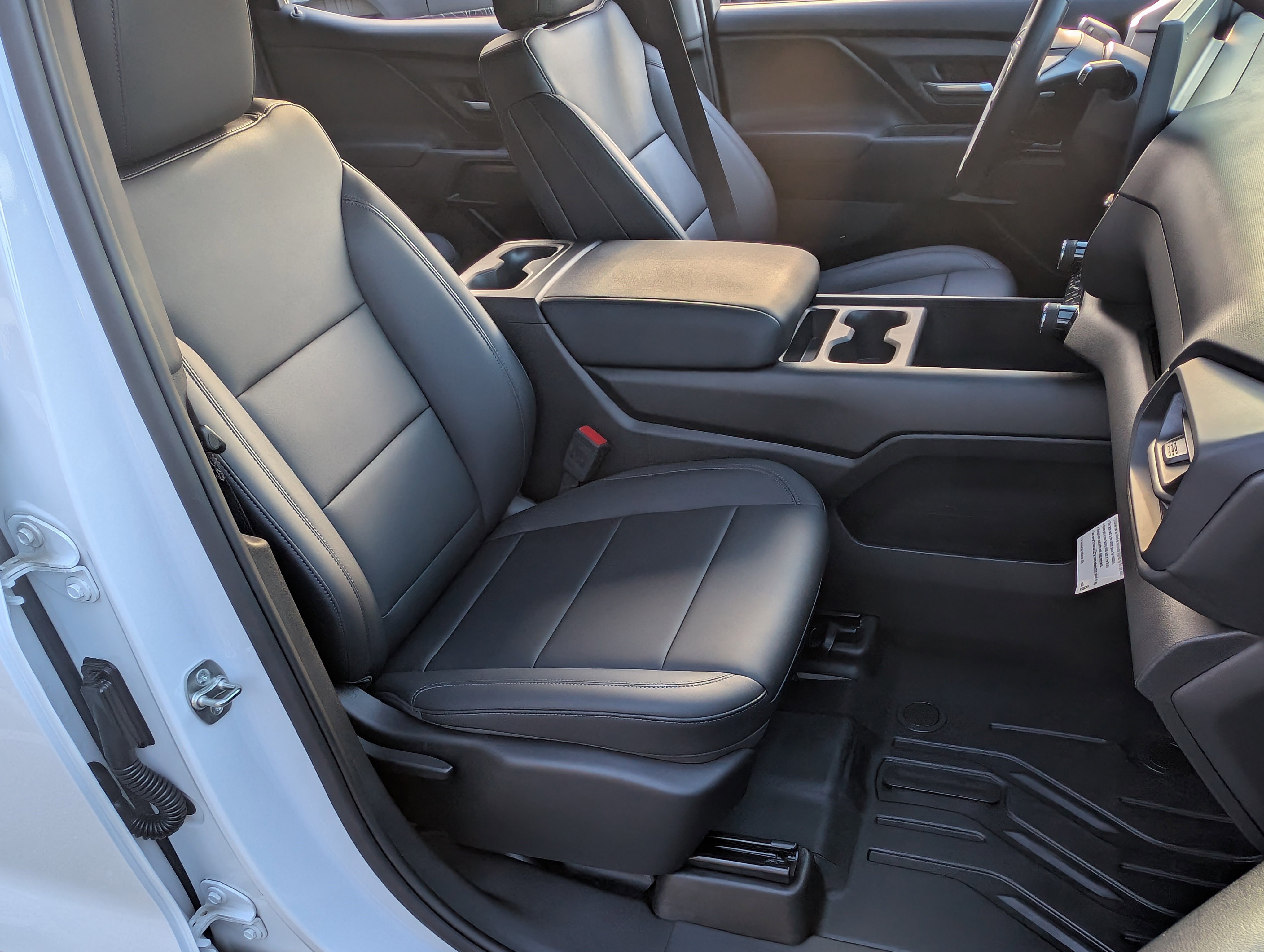 Used 2024 Chevrolet Silverado EV W/T image 20