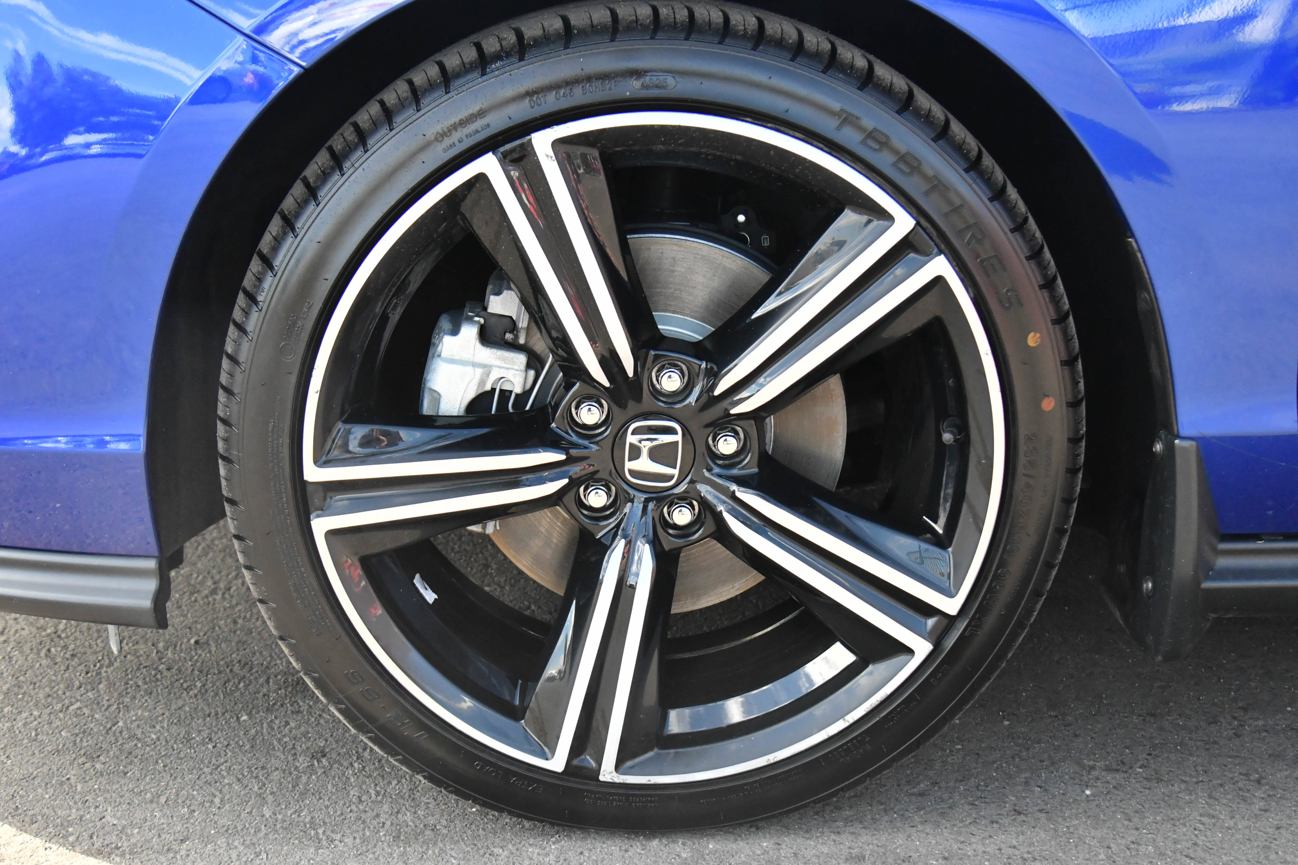 Used 2024 Honda Accord Sport image 12