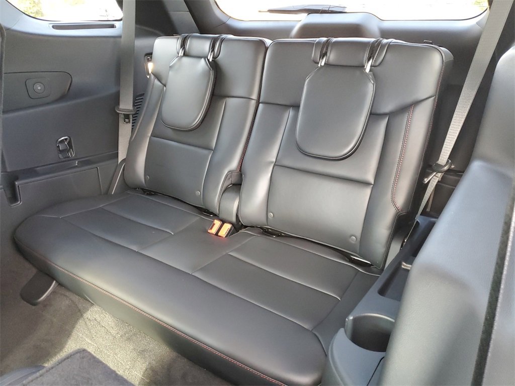 Certified 2025 Ford Explorer ST image 12