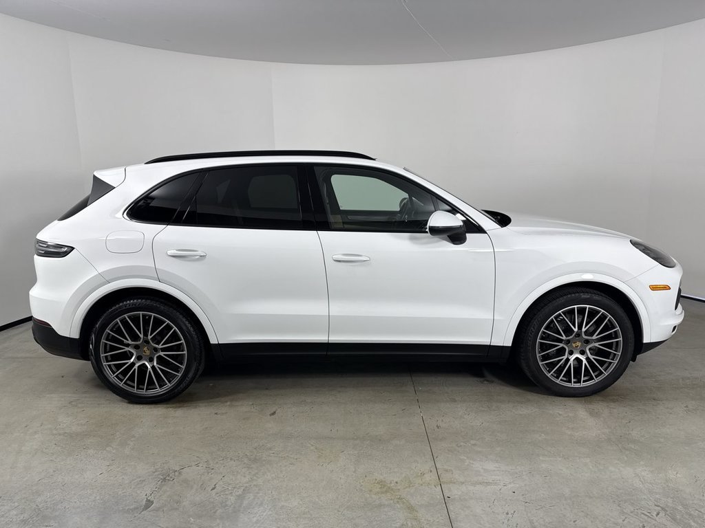 Certified 2023 Porsche Cayenne S Platinum w/ Premium Package Plus AWD/4WD image 8