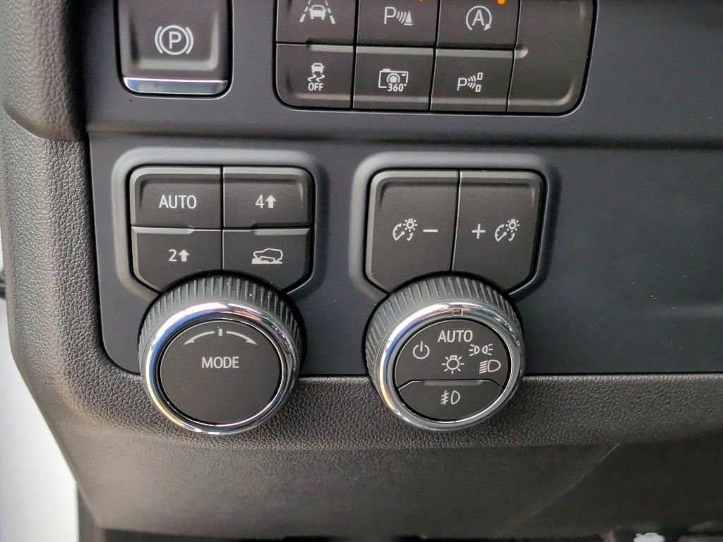 New 2026 Chevrolet Tahoe LT w/ Comfort Package AWD/4WD image 17