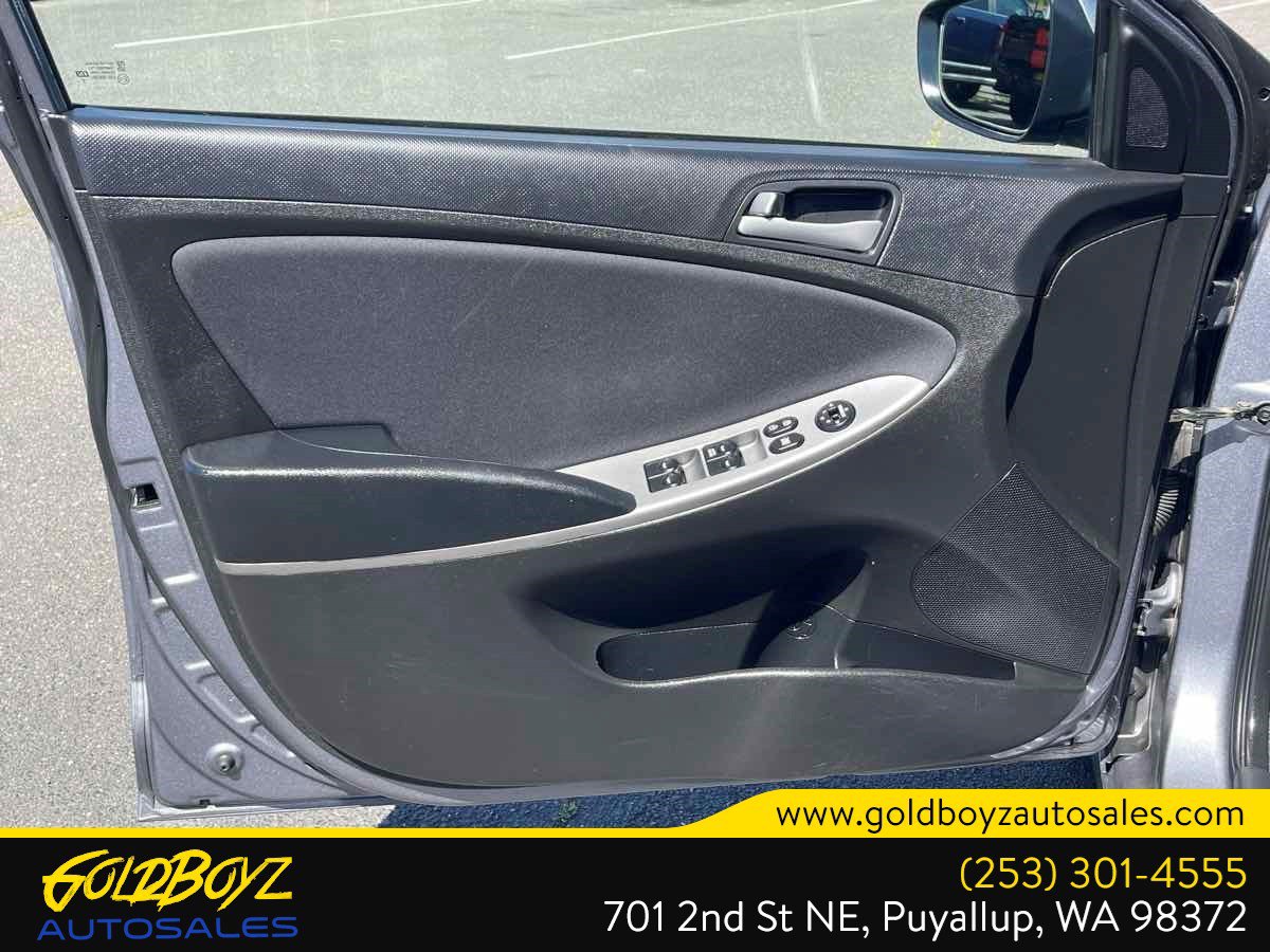 Used 2017 Hyundai Accent SE FWD image 11