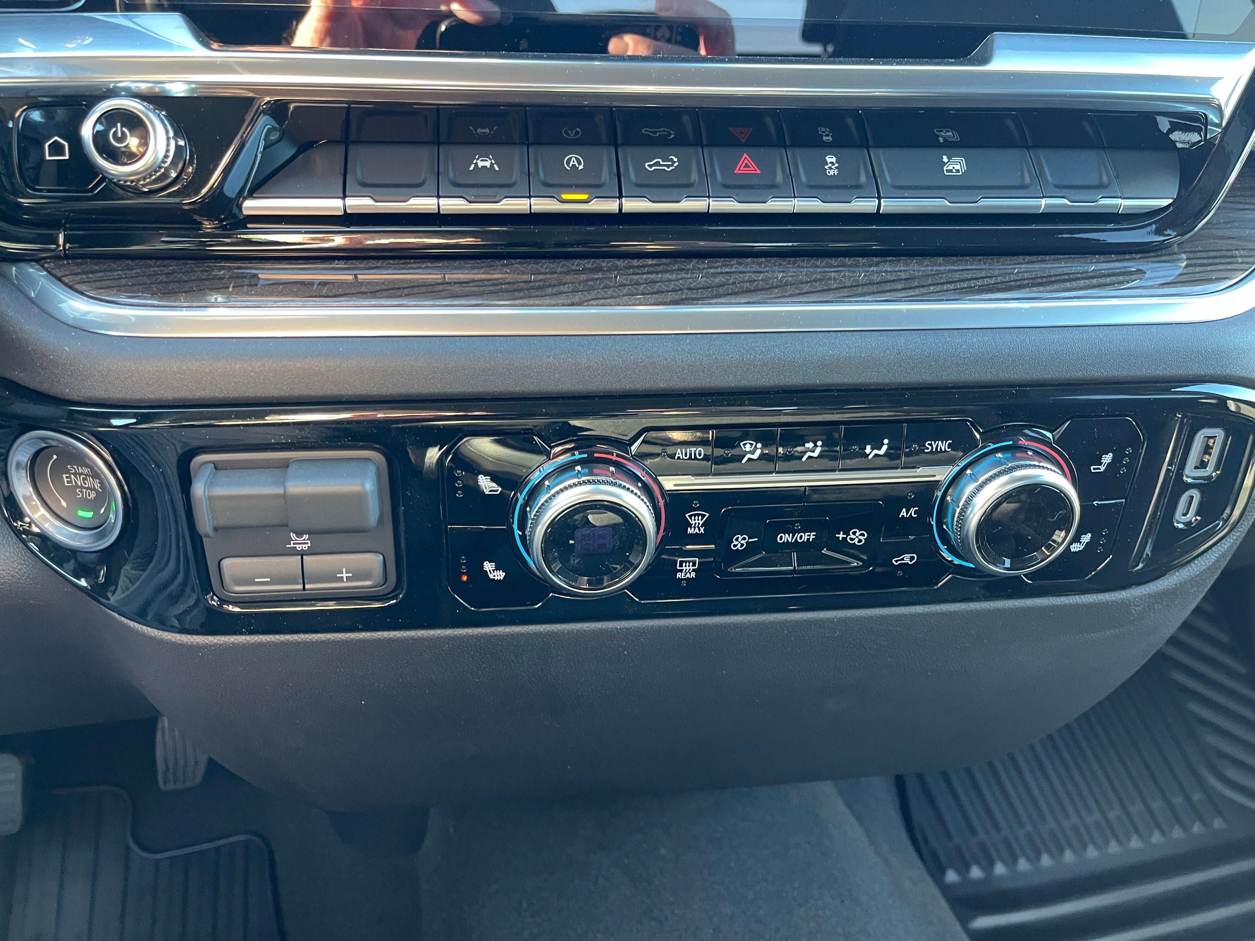New 2026 GMC Sierra 1500 Elevation image 14