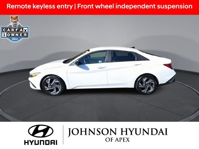 Used 2025 Hyundai Elantra Sport image 5