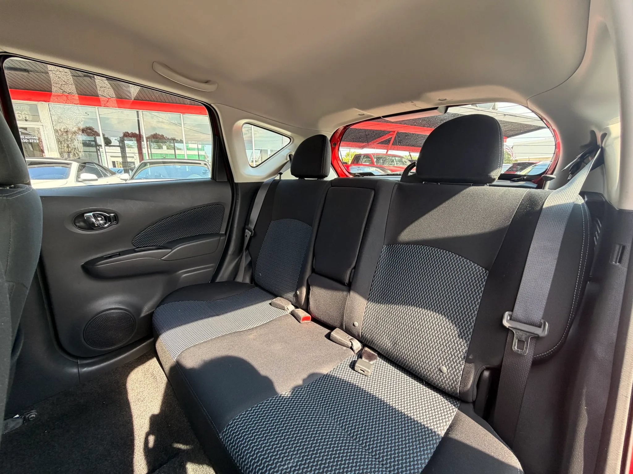 Used 2015 Nissan Versa Note FWD image 14