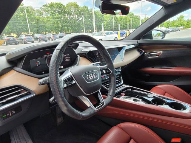 Certified 2024 Audi e-tron GT Premium Plus w/ Executive Package AWD/4WD image 18