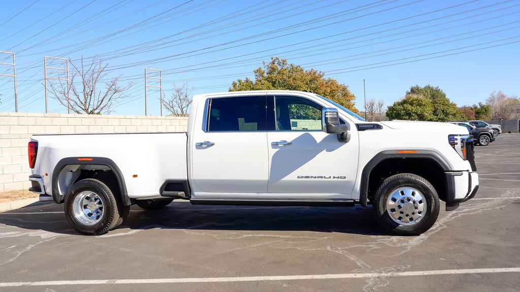 New 2026 GMC Sierra 3500 Denali Ultimate image 7