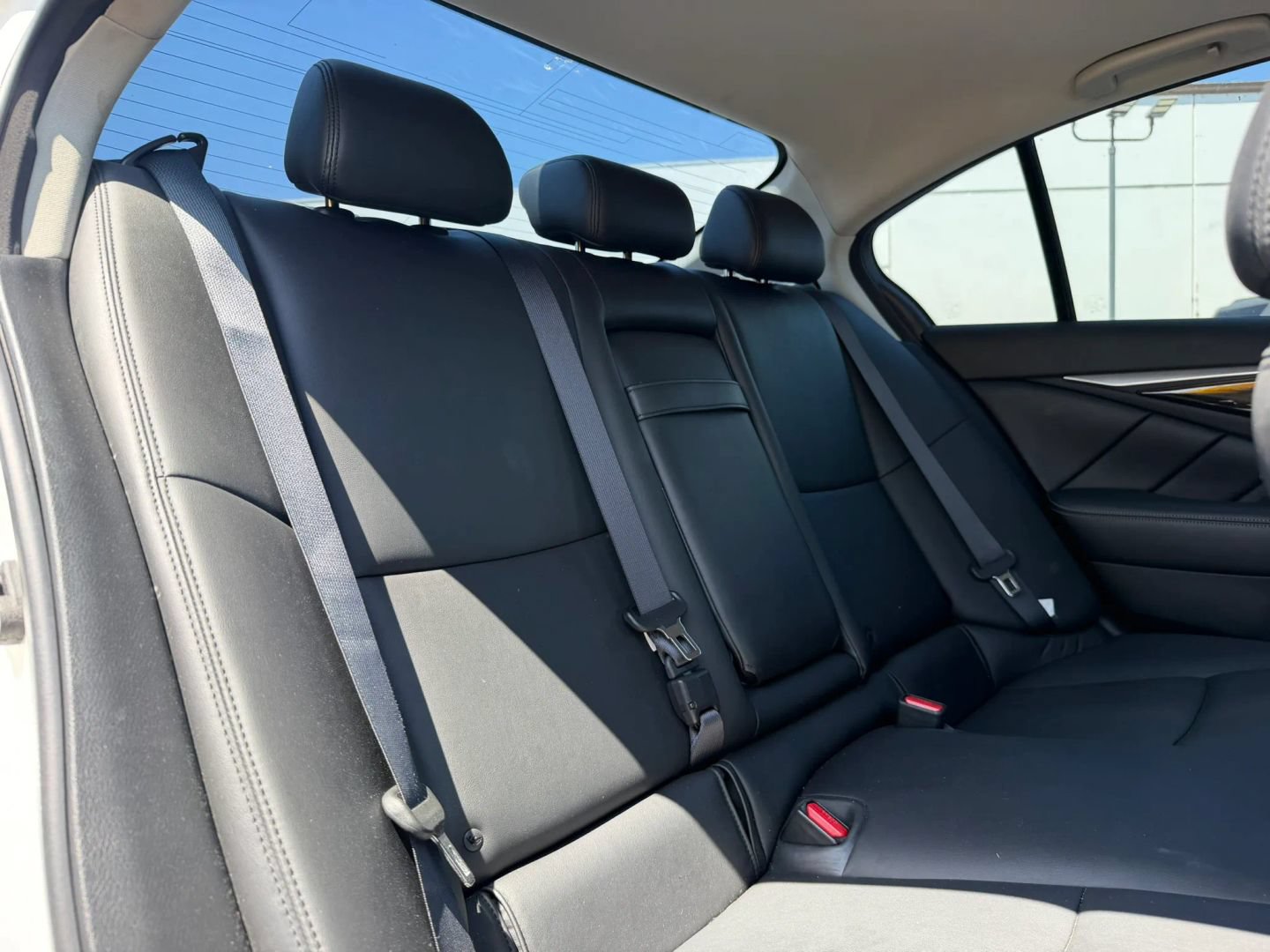 Used 2019 INFINITI Q50 Luxe w/ Essential Package (3.0T Luxe) RWD image 17