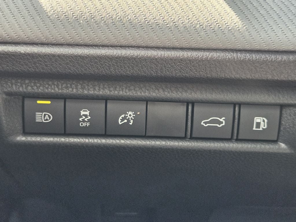 Used 2026 Toyota Camry SE FWD image 24