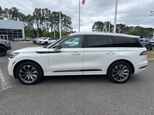 Used 2023 Lincoln Aviator Grand Touring w/ Equipment Group 301A AWD/4WD image 13