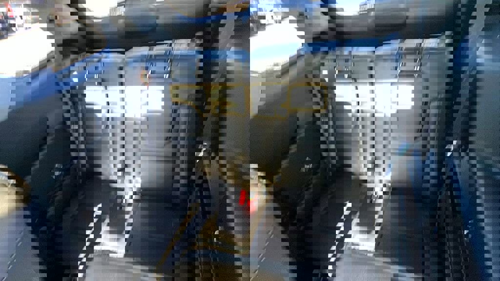 Used 2022 Ford Explorer Limited w/ Equipment Group 301A image 23