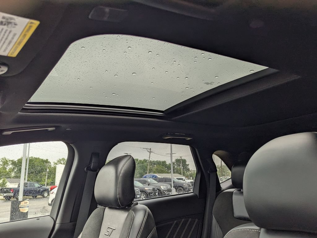 Used 2019 Ford Edge ST w/ Equipment Group 401A AWD/4WD image 22